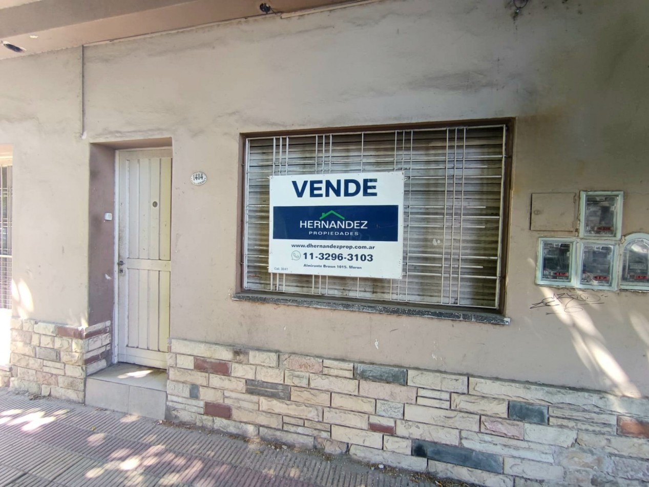 Venta Departamento 2 ambientes Tipo Ph al frente Moron Centro