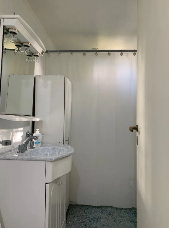 Casa En Excelente Estado Con 3 Dormitorios