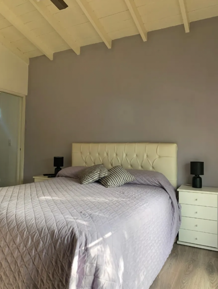 Casa En Excelente Estado Con 3 Dormitorios