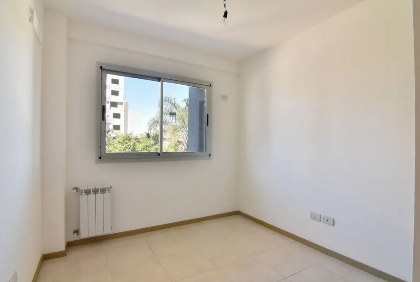 Venta departamento 3 ambientes c cochera Moron