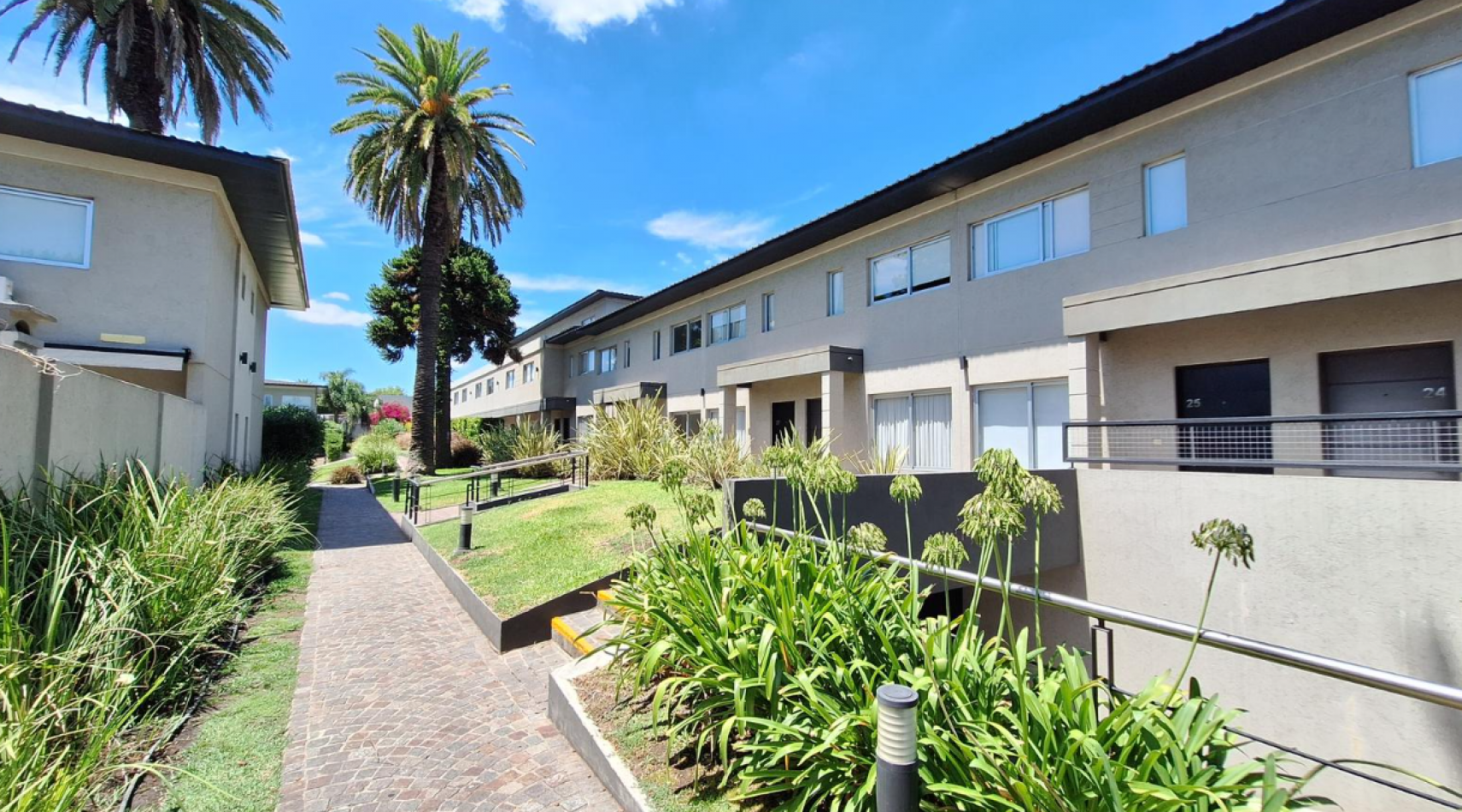 Venta 3 ambientes condominio Moron