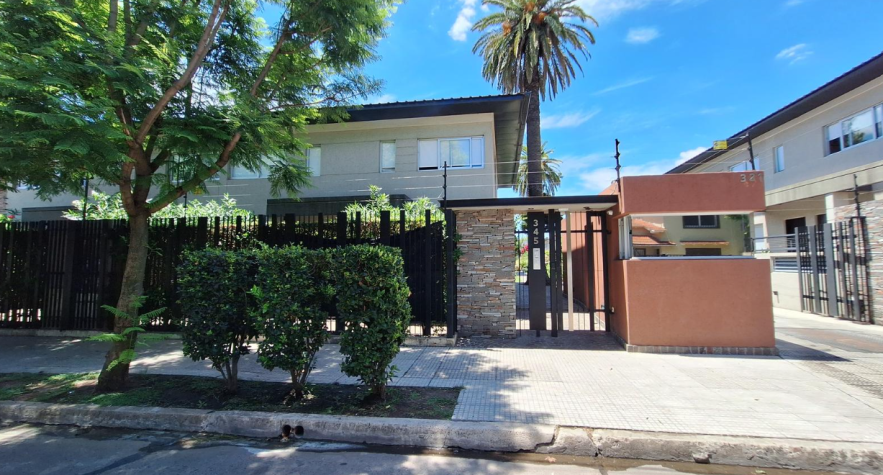 Venta 3 ambientes condominio Moron