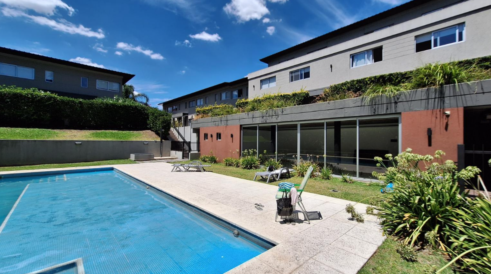 Venta 3 ambientes condominio Moron