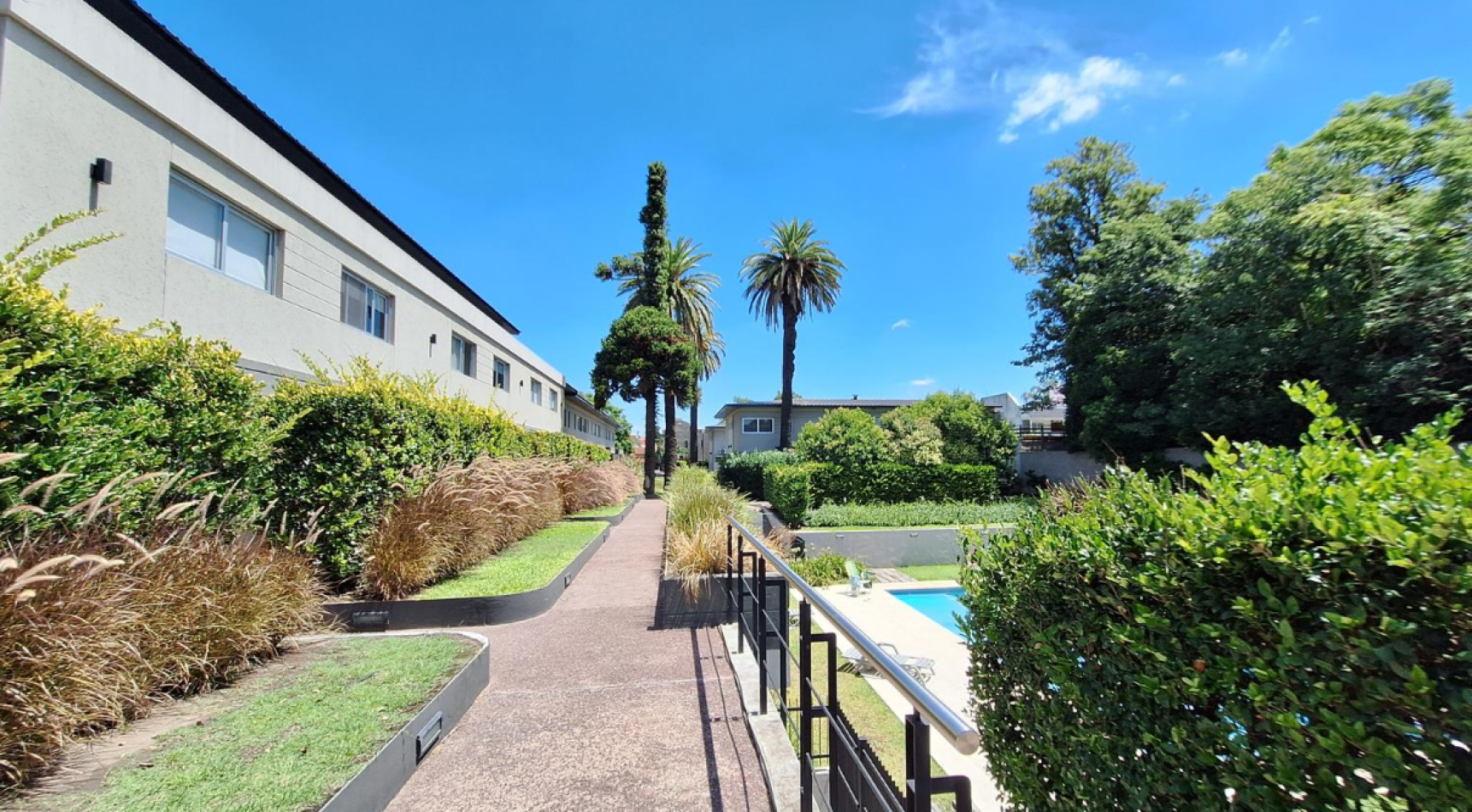 Venta 3 ambientes condominio Moron