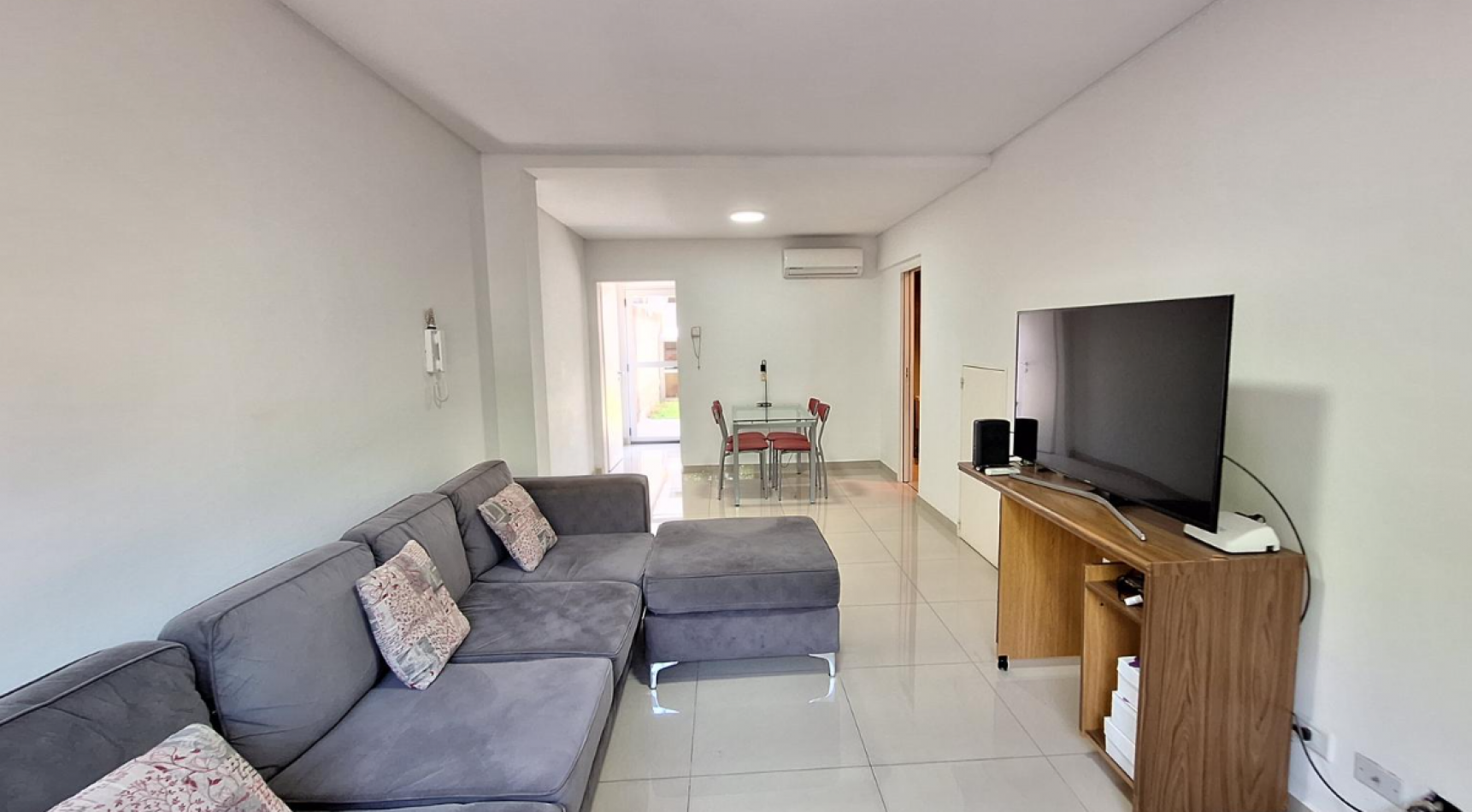 Venta 3 ambientes condominio Moron