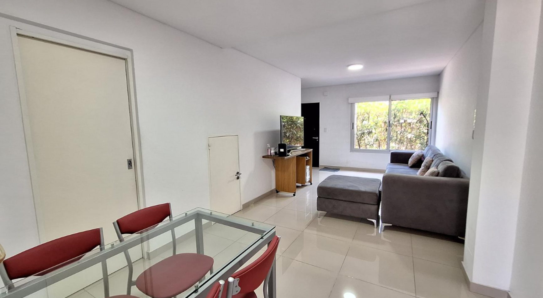 Venta 3 ambientes condominio Moron