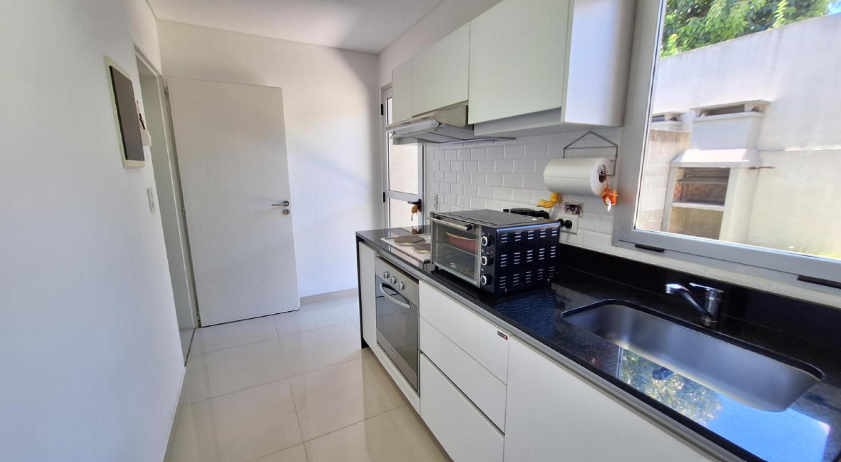 Venta 3 ambientes condominio Moron