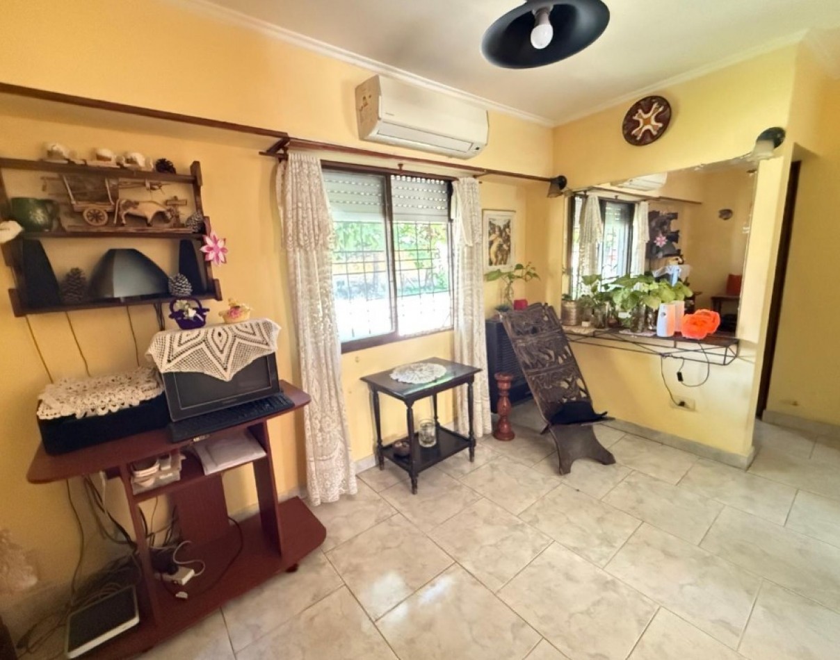 Venta Casa 3 ambientes Ituzaingo