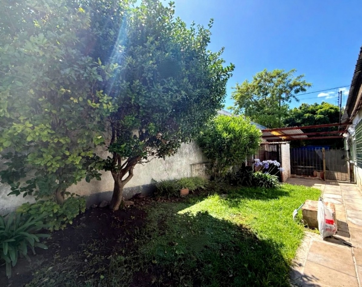 Venta Casa 3 ambientes Ituzaingo
