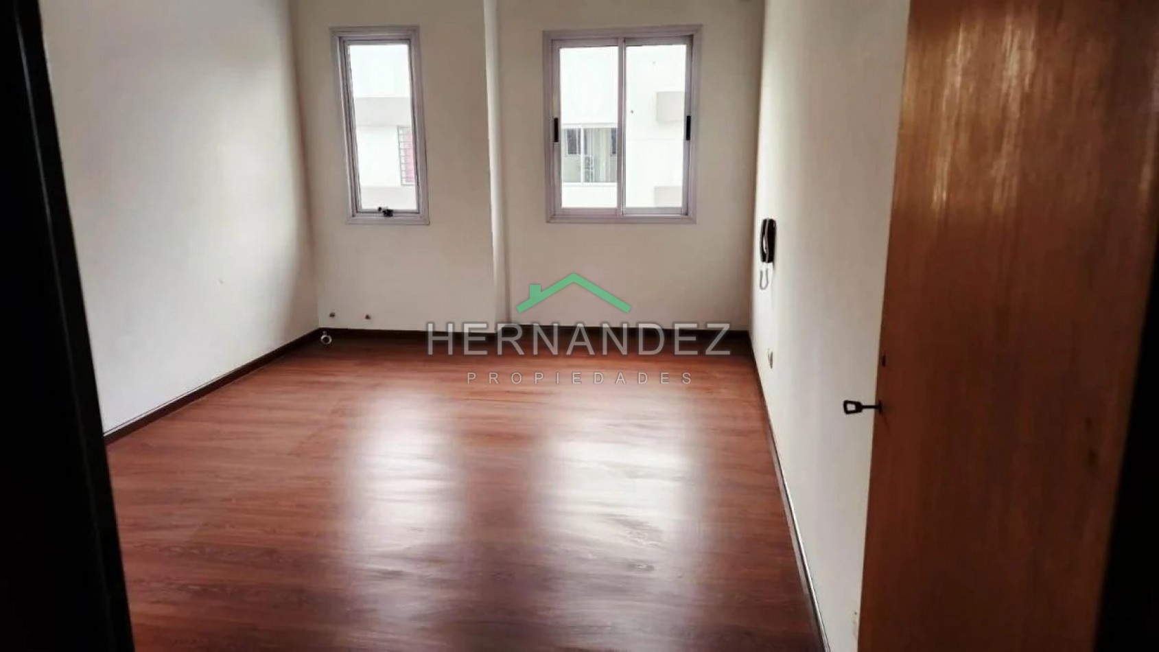 En Venta Duplex en Condominio 4 ambientes Ituzaingo Norte