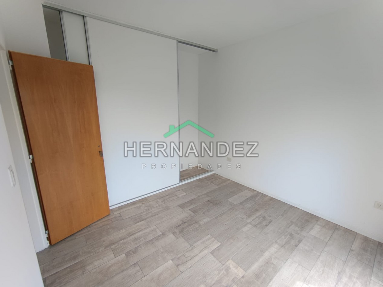 Venta Duplex 3 ambientes a estrenar con cochera Castelar Sur - Apto Credito