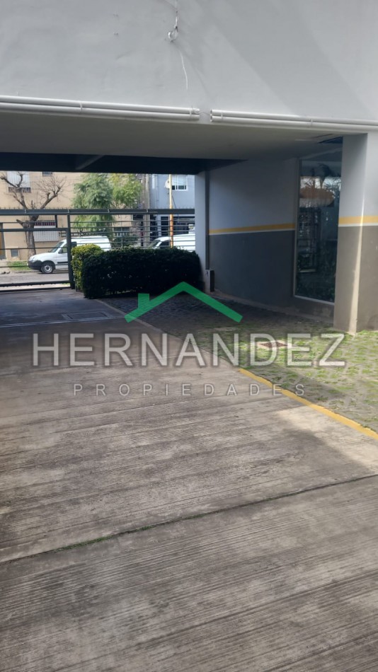 Cochera en venta Moron centro