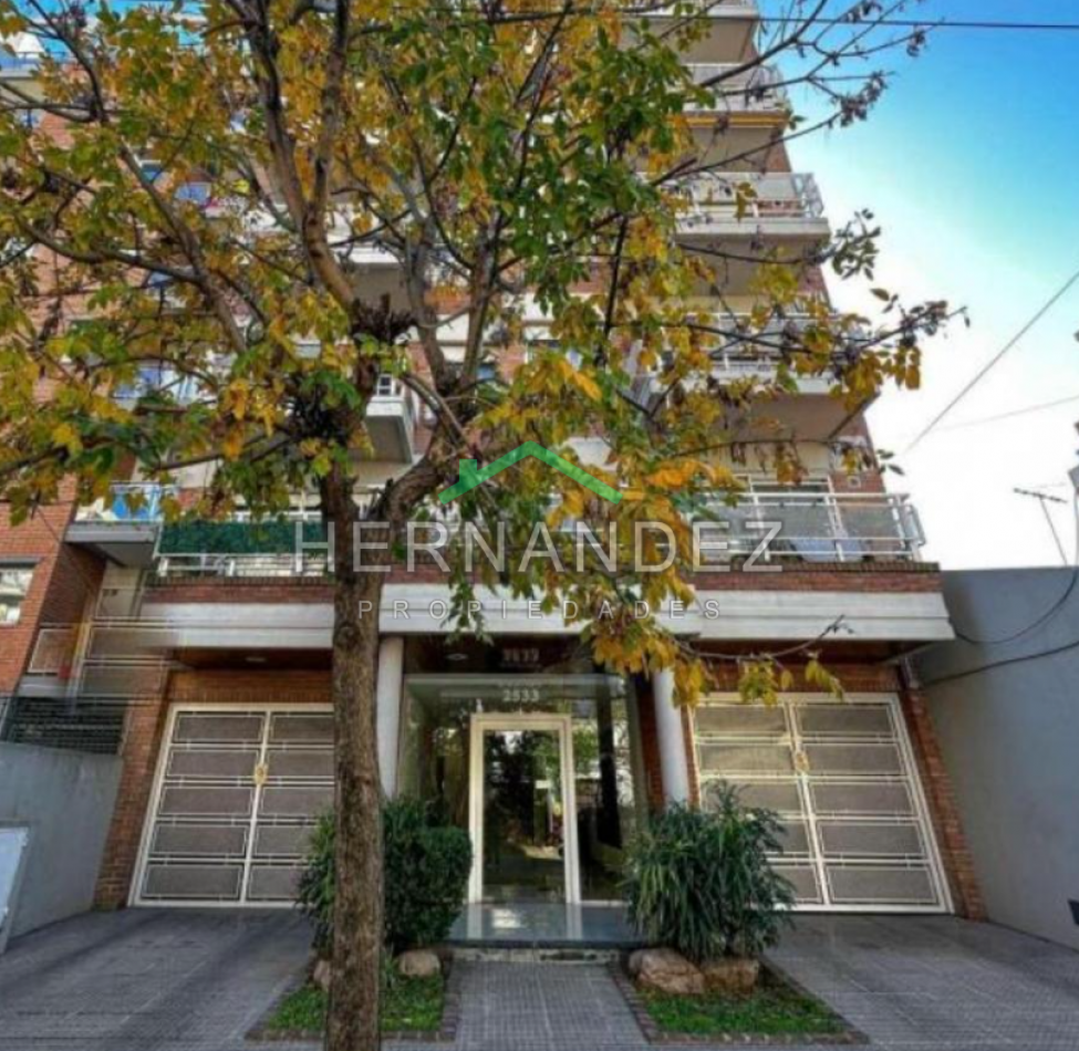 Vendo Departamento 3 ambientes Castelar Sur Con Cochera