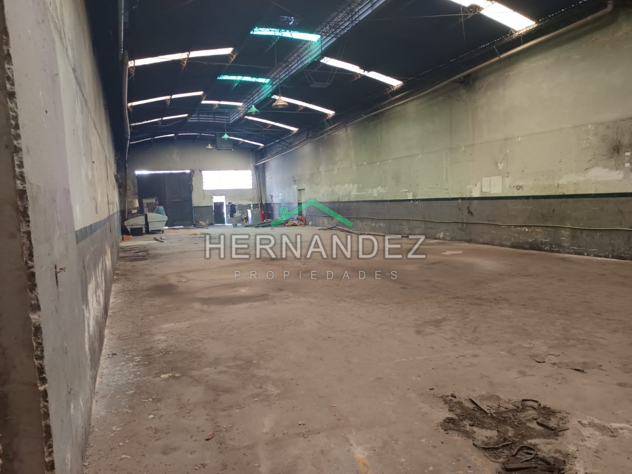 Alquiler Galpon Comercial con techo parabolico 360m2