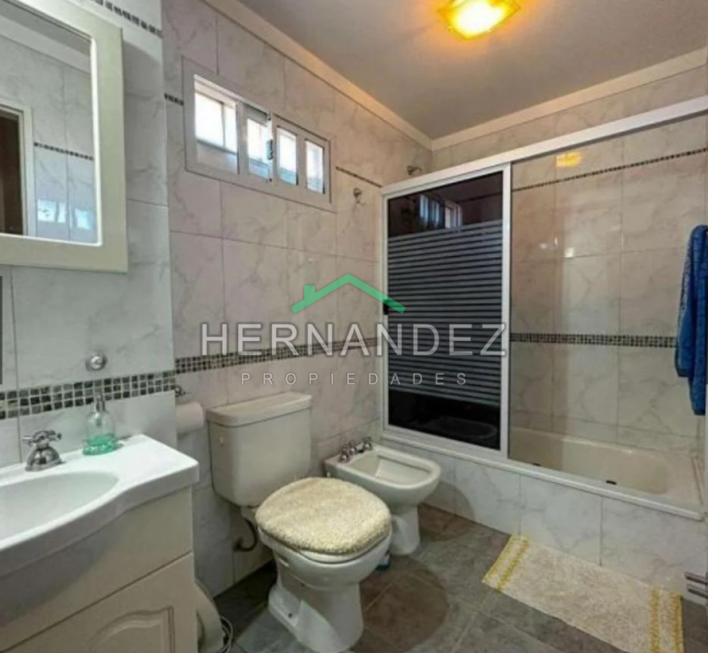 Vendo Departamento 3 ambientes Castelar Sur Con Cochera