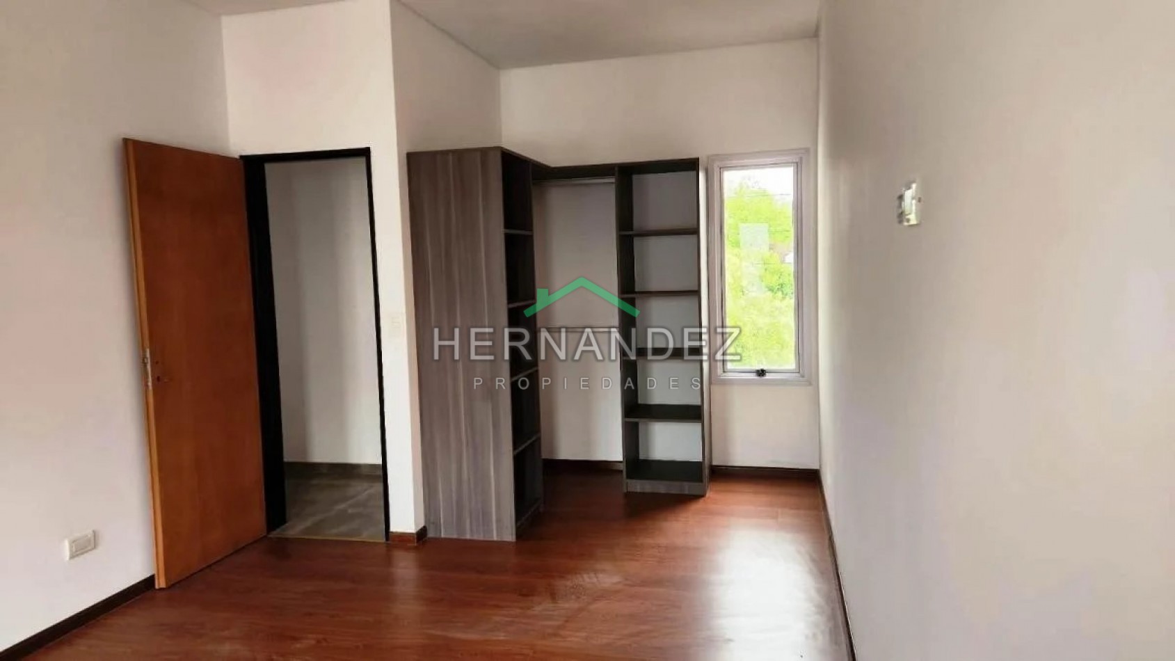 En Venta Duplex en Condominio 4 ambientes Ituzaingo Norte