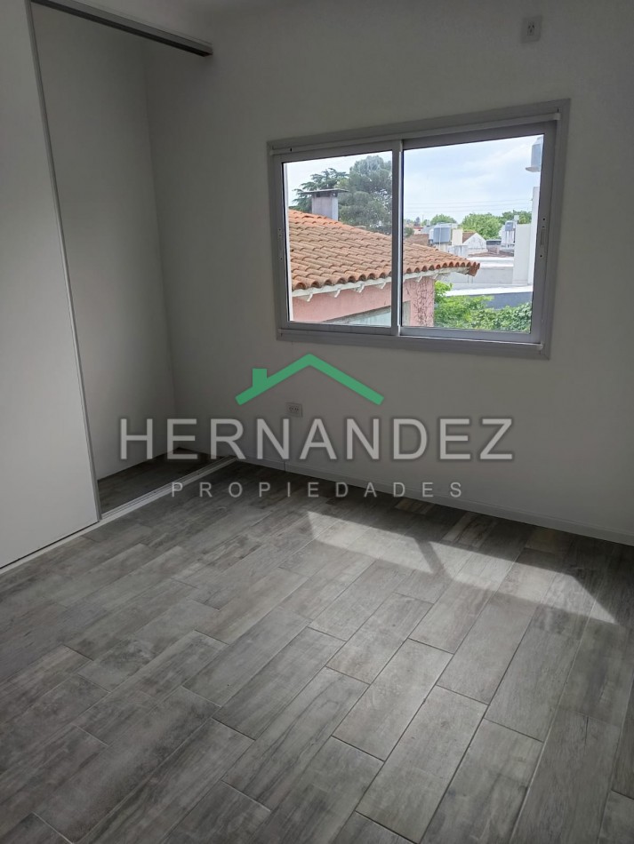 Venta Duplex 3 ambientes Castelar Sur Con cochera Apto Credito