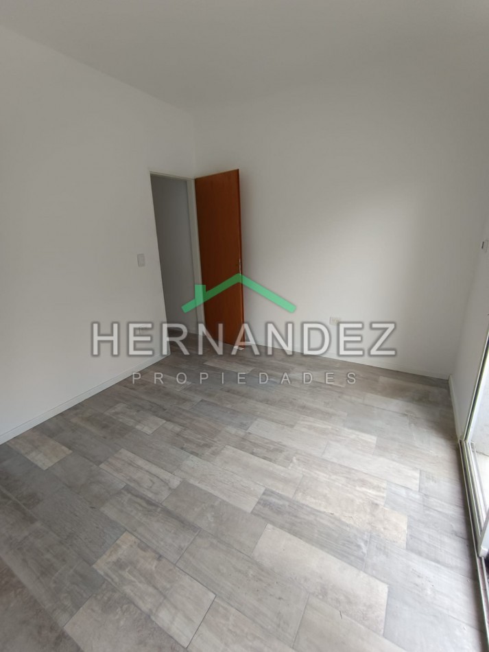 Venta Duplex 3 ambientes Castelar Sur Con cochera Apto Credito