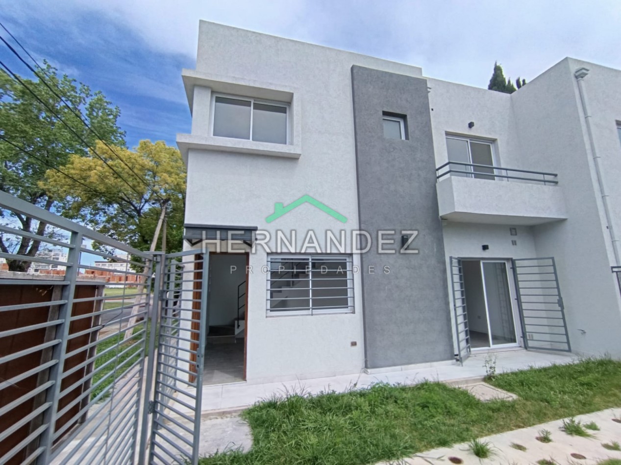 Venta Duplex 3 ambientes a estrenar con cochera Castelar Sur - Apto Credito