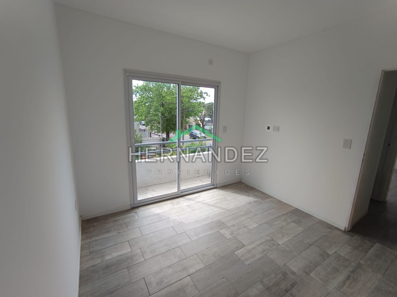 Venta Duplex 3 ambientes a estrenar con cochera Castelar Sur - Apto Credito