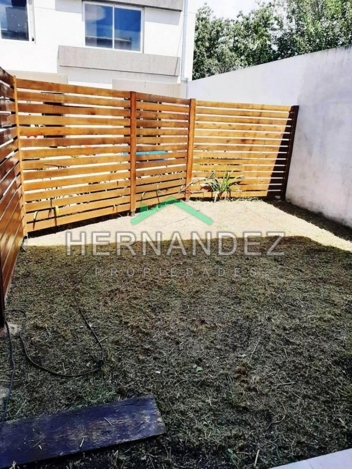 En Venta Duplex en Condominio 4 ambientes Ituzaingo Norte