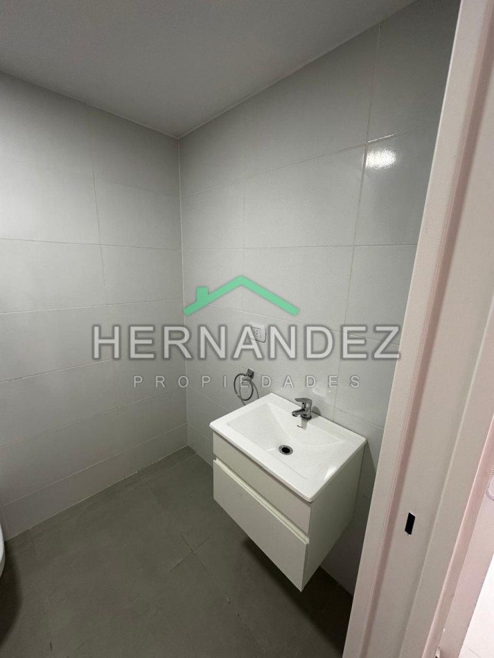 Venta Departamento 2 ambientes con cochera Moron Sur