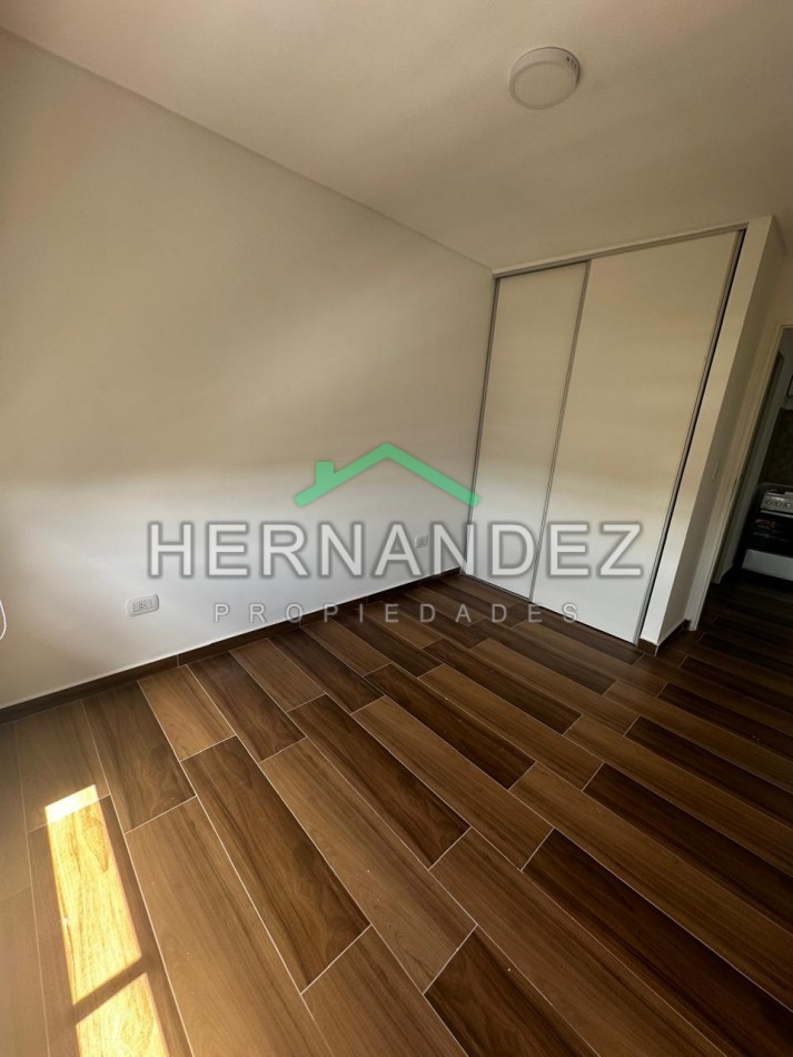 Venta Departamento 2 ambientes con cochera Moron Norte