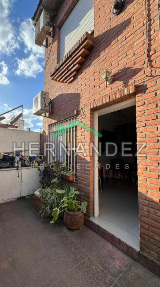 Venta Duplex Interno 3 ambientes con cochera cubierta