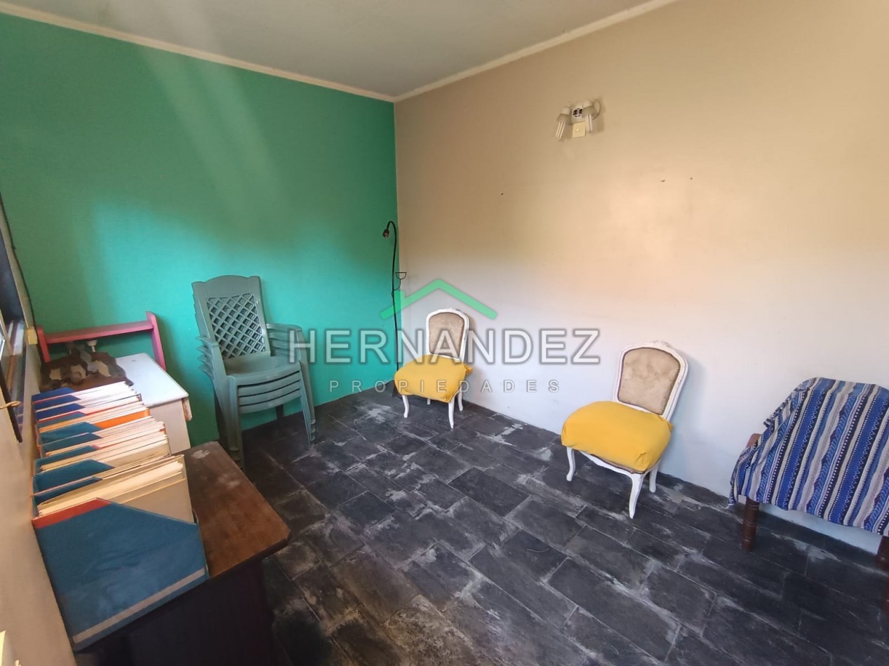 CASA EN VENTA CASTELAR SUR