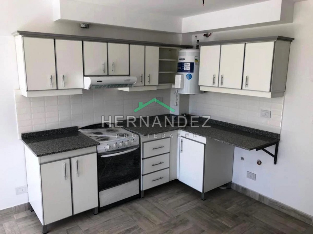 En Venta Departamento 2 Amb Moron centro