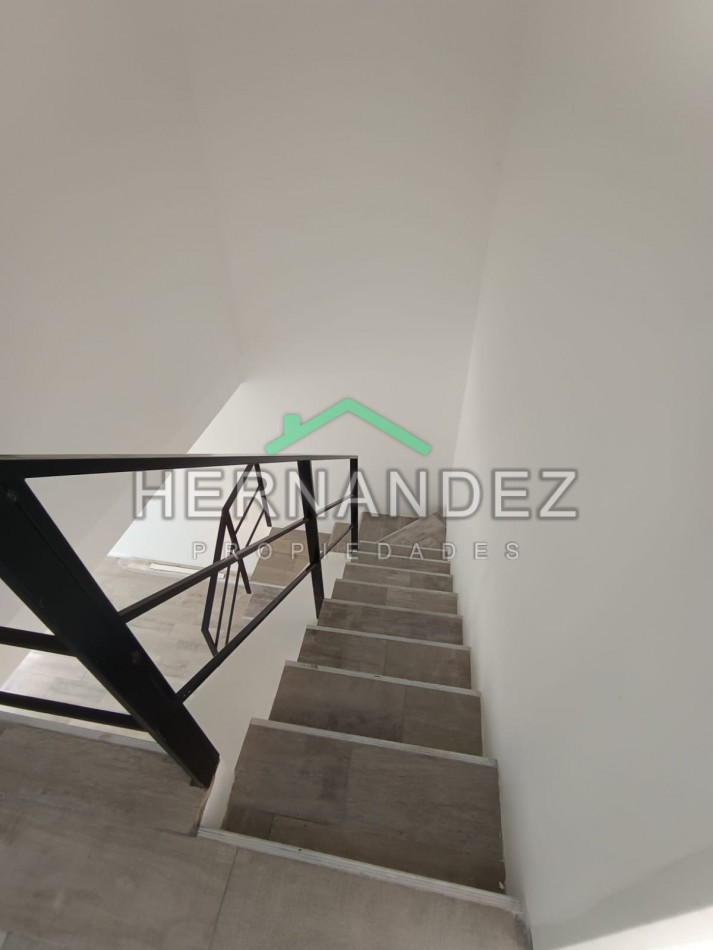 Venta Duplex 3 ambientes Castelar Sur Con cochera Apto Credito