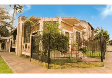 Venta casa 5 ambientes Ituzaingo Norte