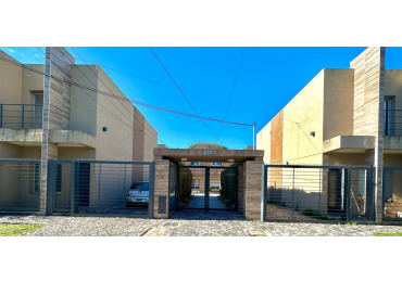 Duplex en venta 4 ambientes Ituzaingo