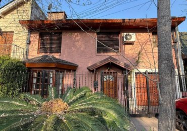 Venta Casa 5 ambientes Castelar APTA CREDITO