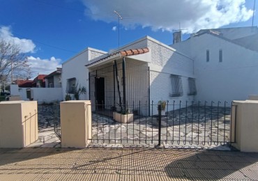 Venta Ituzaingo casa 4 ambientes + departamento 2 ambientes c/cochera ideal inversor
