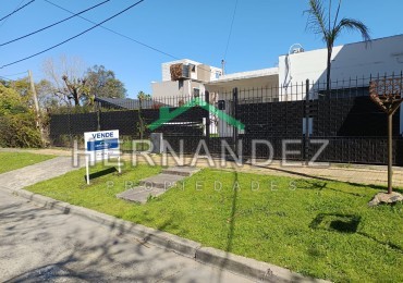 Casa en Venta Ituzaingo con Importante Lote para desarrollo